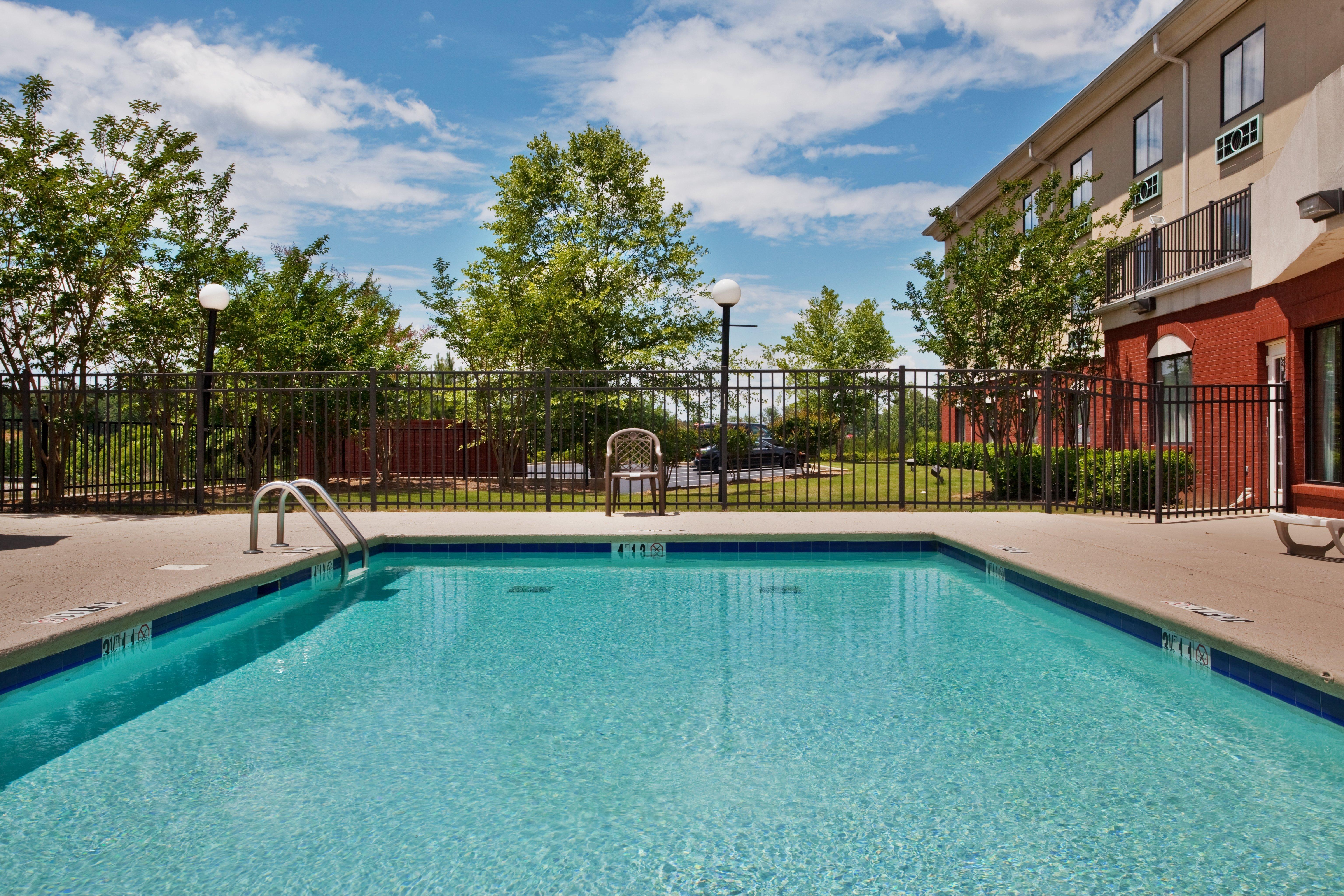 Holiday Inn Express Hotel & Suites Buford-Mall Of Georgia, An Ihg Hotel Bagian luar foto